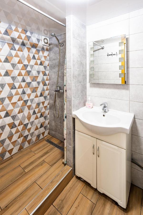 Apartment On Kovzhuna Street Lviv Eksteriør bilde