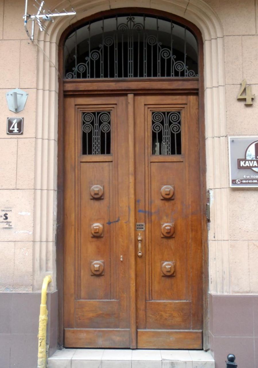 Apartment On Kovzhuna Street Lviv Eksteriør bilde
